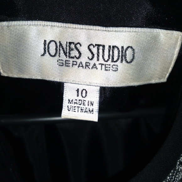 Dress - Picture 2 of 5